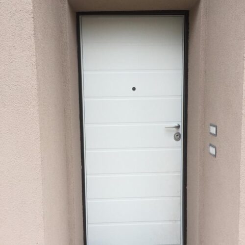 Porta blindata per esterni con pannello in Pvc Porta blindata per esterni con pannello in Pvc